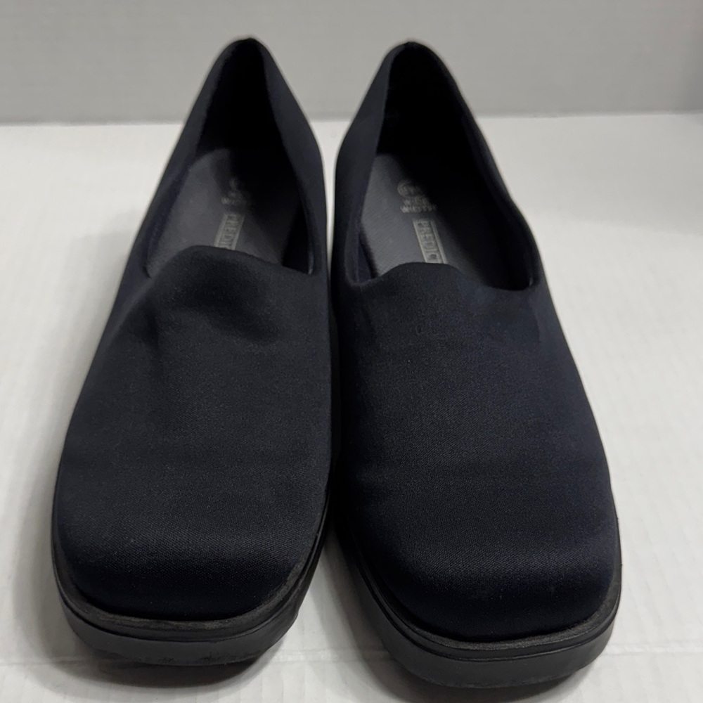 Predictions Women's Dark Blue Loafers